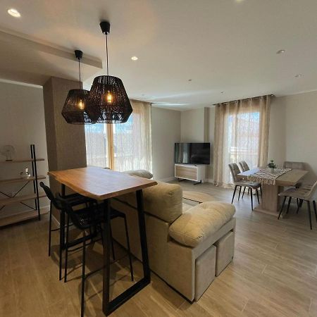 El Roble 9 Apartment Асторга Екстериор снимка