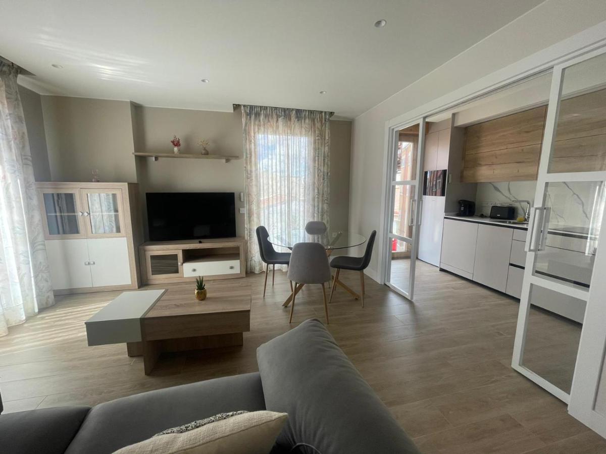 El Roble 9 Apartment Асторга Екстериор снимка