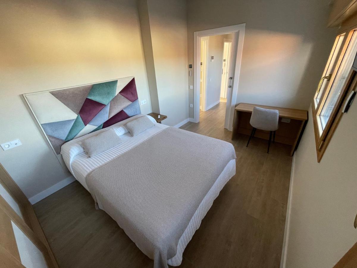 El Roble 9 Apartment Асторга Екстериор снимка