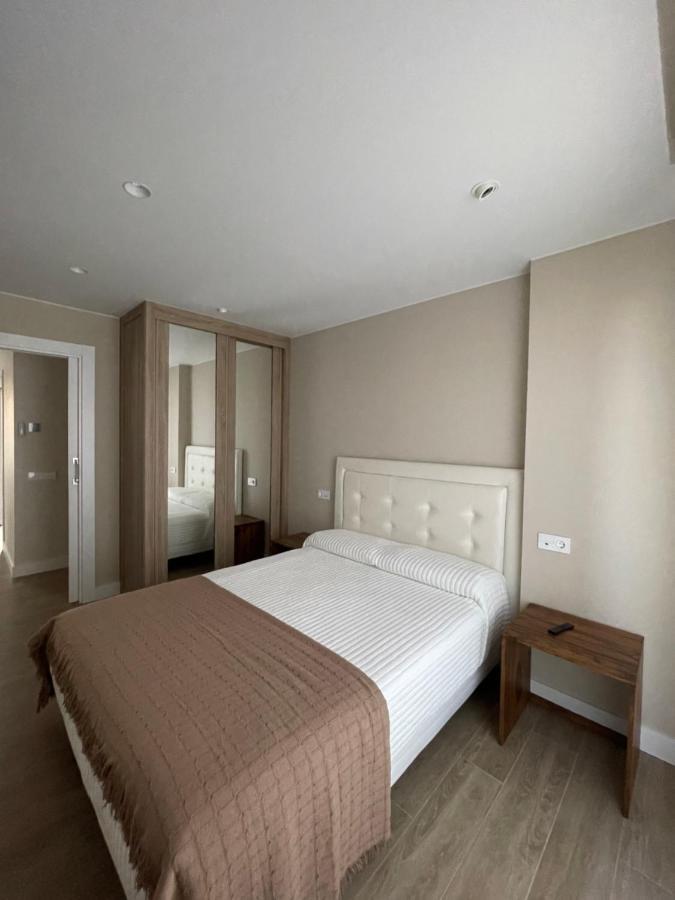 El Roble 9 Apartment Асторга Екстериор снимка